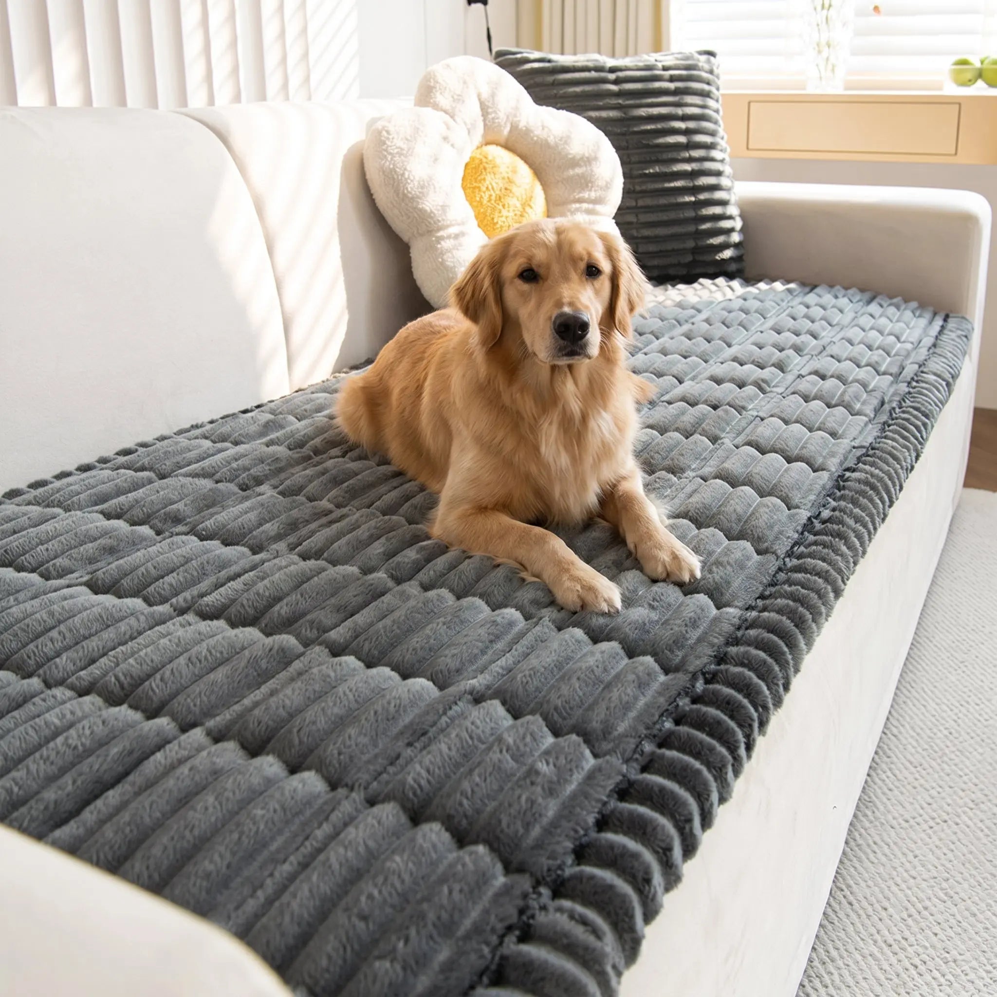 Plush Non-Slip Pet Sofa Cover – Soft, Protective & Washable
